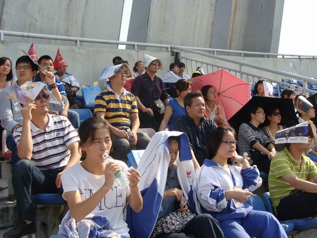 ʮ���У�ʮ������֯ѧ���μ������е�ʮ�����˶��ῪĻʽ