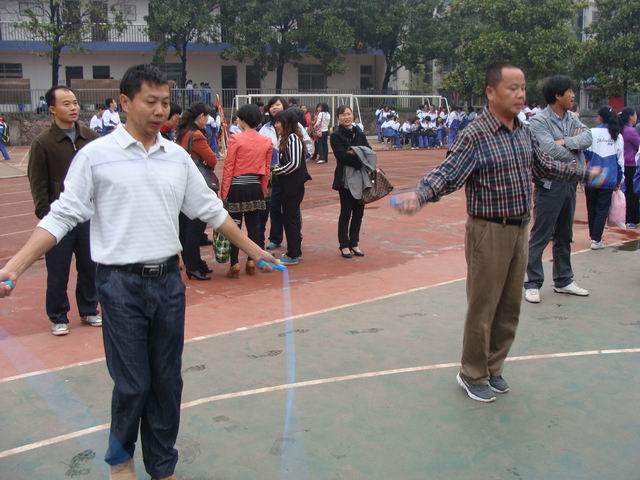 ʮ���У�������ʮ���е������＾�ﾶ�˶���̹��˶���