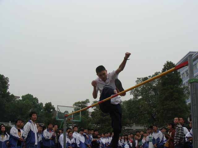 ʮ���У�������ʮ���е������＾�ﾶ�˶���ʤ����Ļ